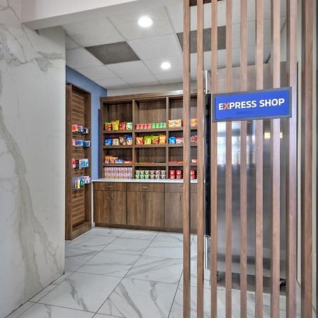 Holiday Inn Express - Dallas Downtown By Ihg Exterior photo