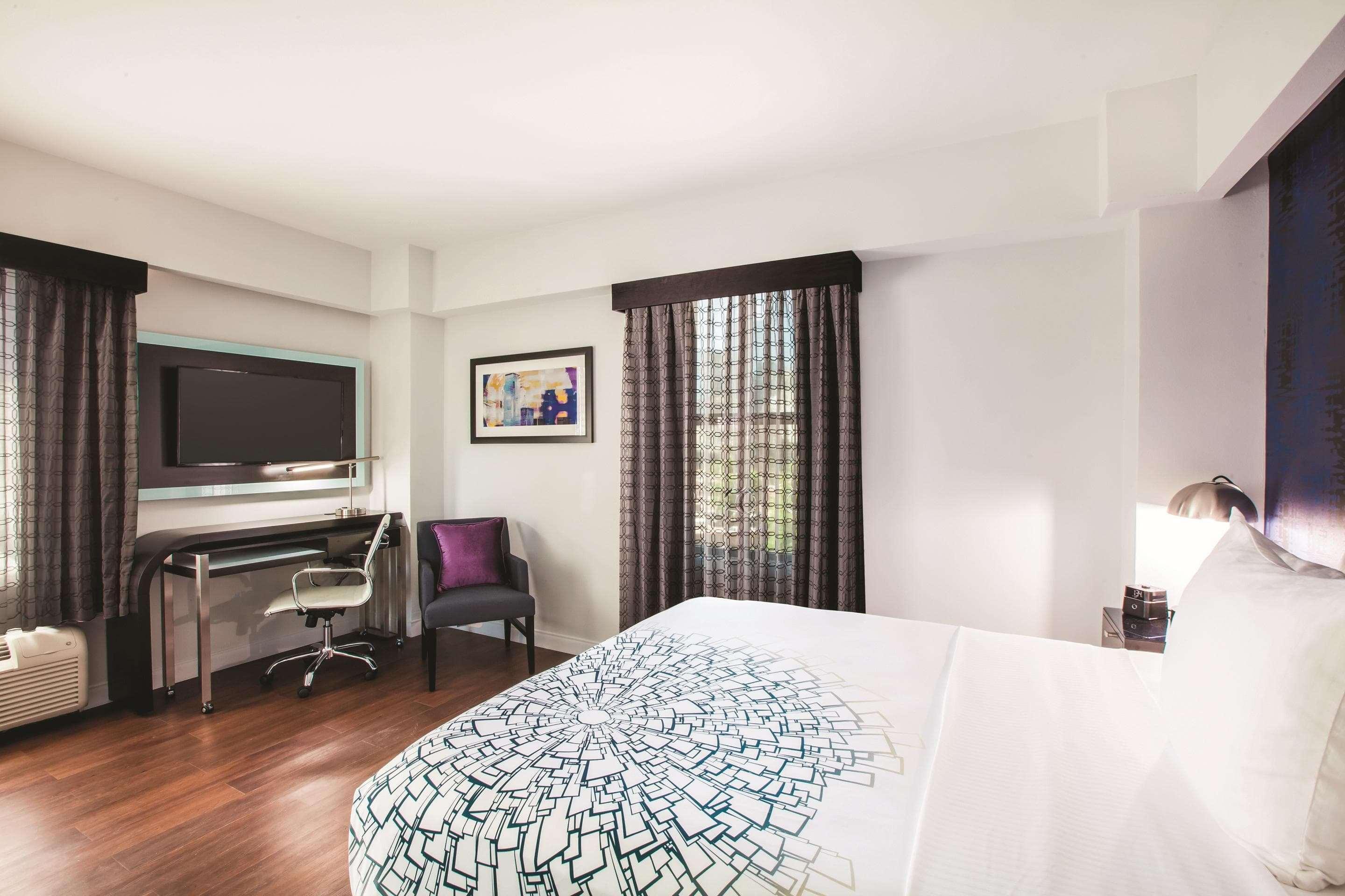 Holiday Inn Express - Dallas Downtown By Ihg Exterior photo