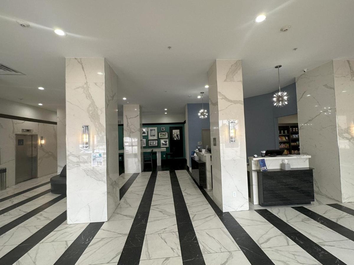 Holiday Inn Express - Dallas Downtown By Ihg Exterior photo