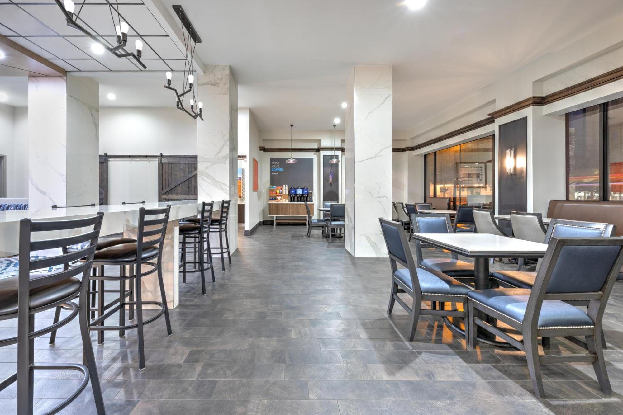 Holiday Inn Express - Dallas Downtown By Ihg Exterior photo