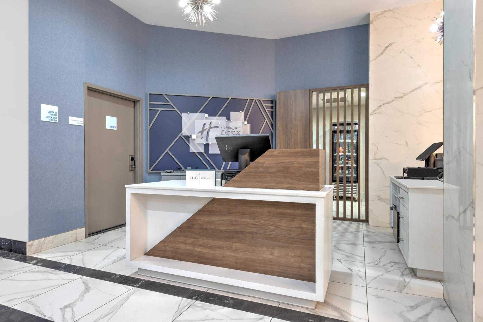 Holiday Inn Express - Dallas Downtown By Ihg Exterior photo