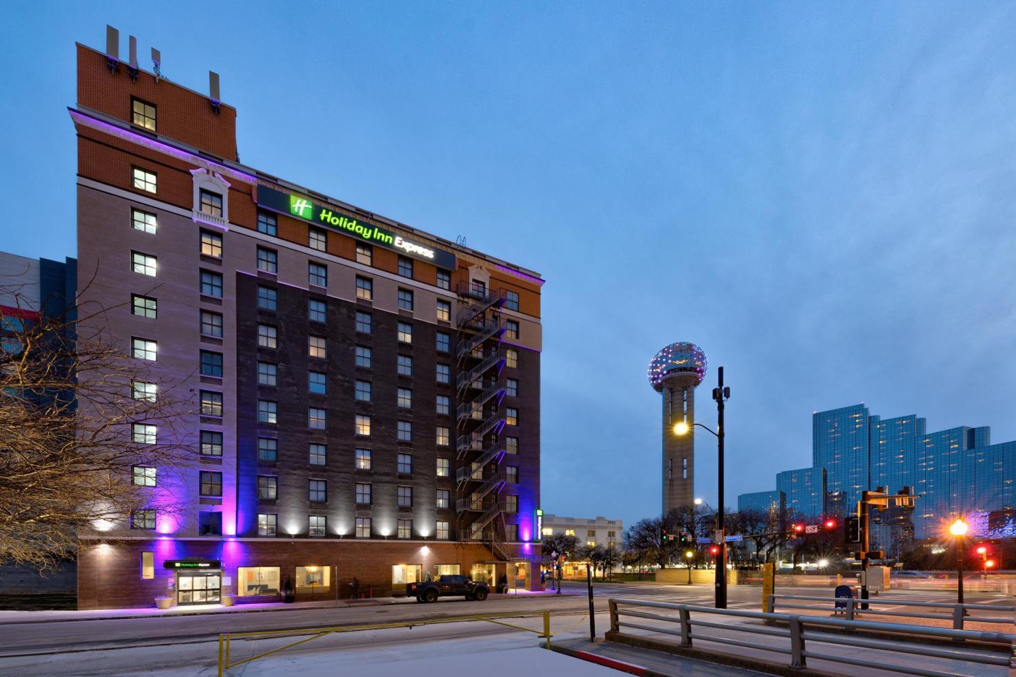 Holiday Inn Express - Dallas Downtown By Ihg Exterior photo